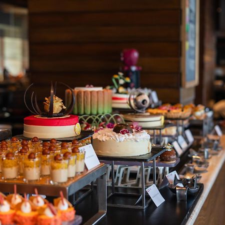 Hilton Chennai Hotel Bagian luar foto