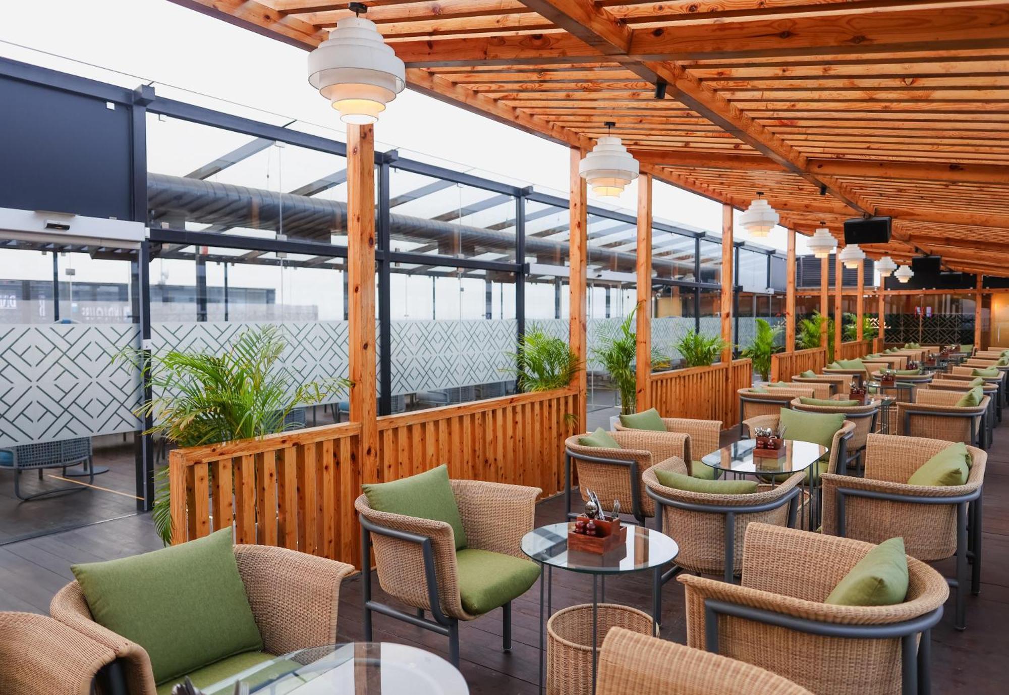 Hilton Chennai Hotel Bagian luar foto