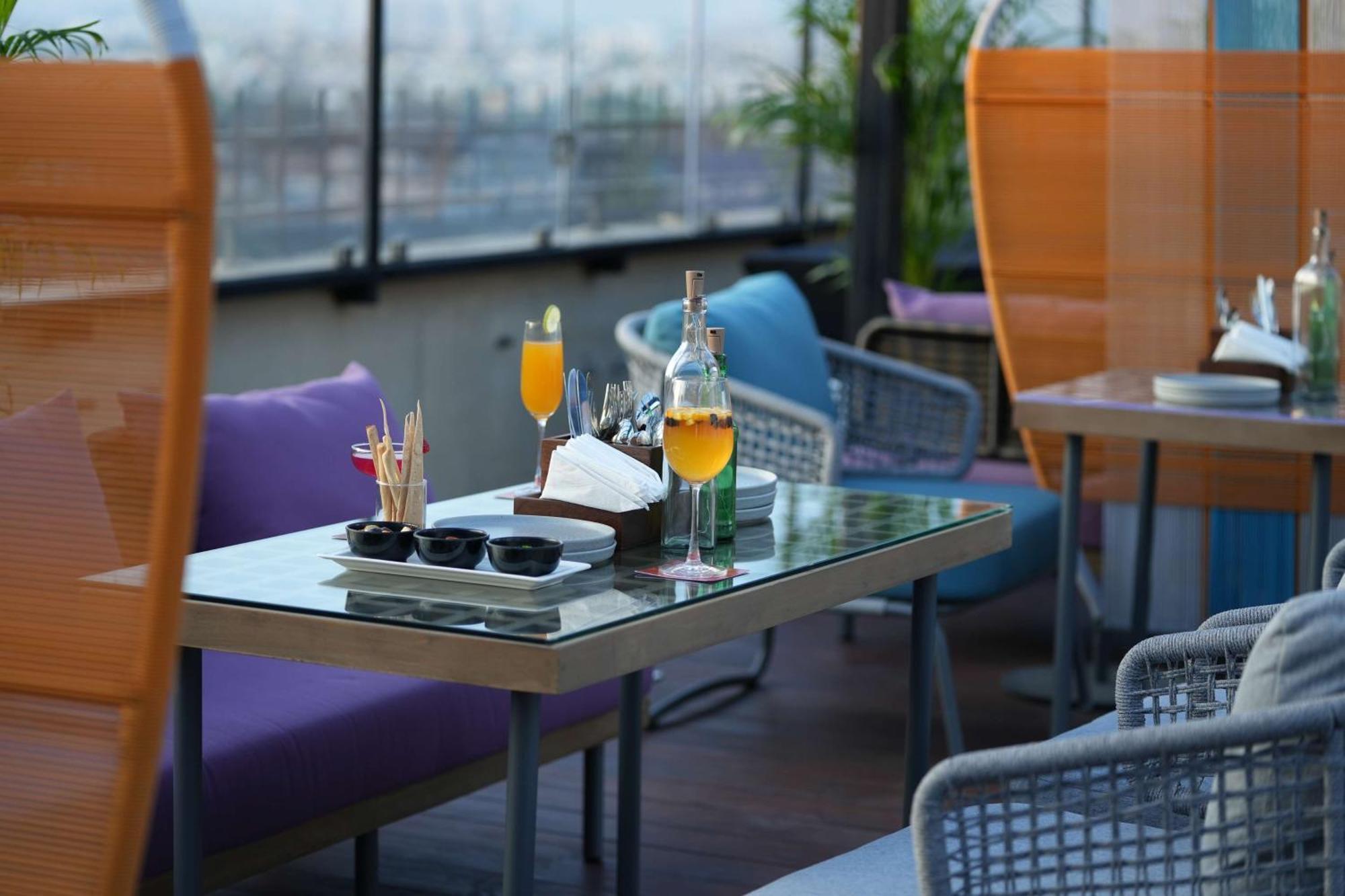Hilton Chennai Hotel Bagian luar foto