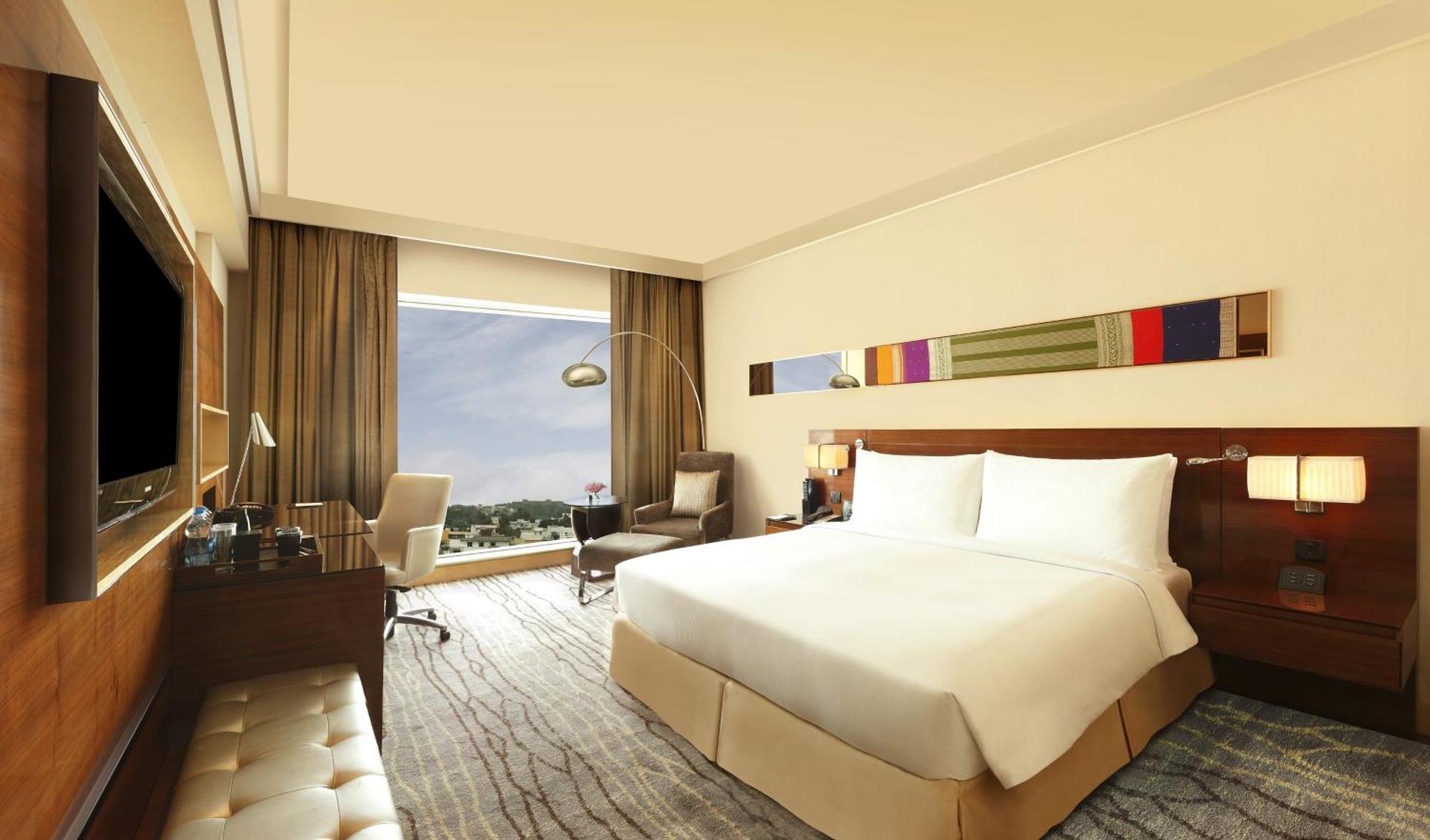 Hilton Chennai Hotel Bagian luar foto
