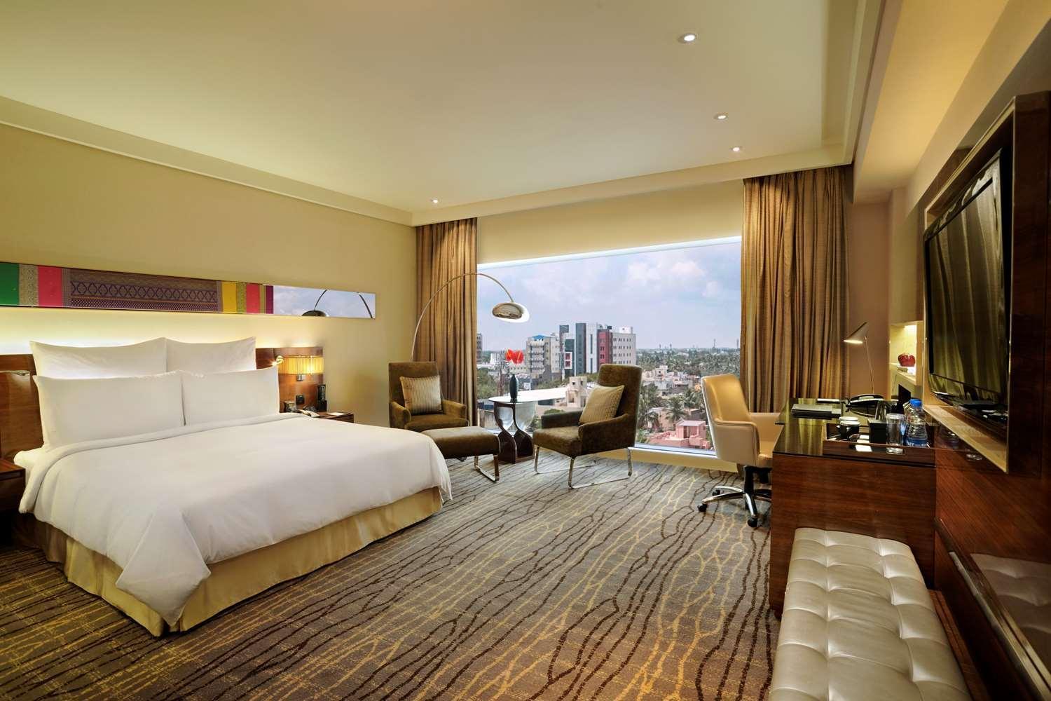 Hilton Chennai Hotel Bagian luar foto